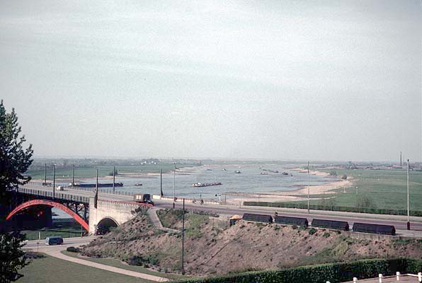 river traffic near the inland sea