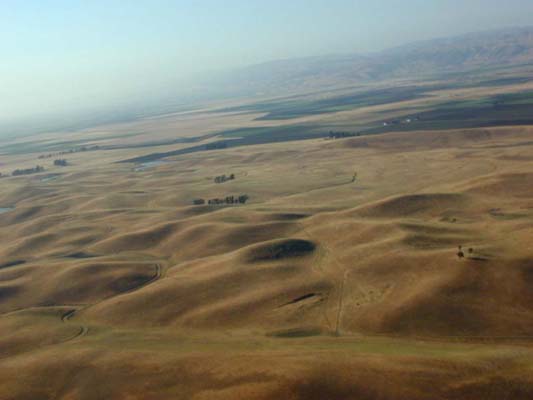 the santa clara valley between the two coastal ranges