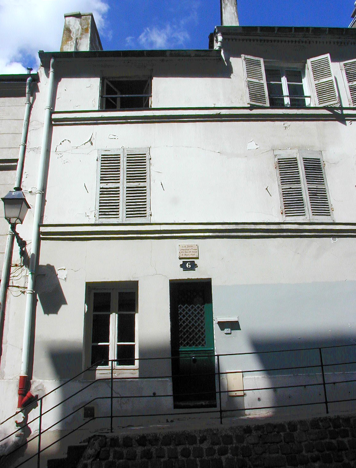 Erik Satie's home on Rue cortot