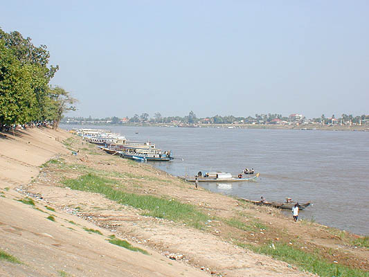 boats on the tonle sap river