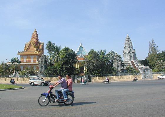 wat ounalom