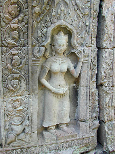 figure (ta prohm)