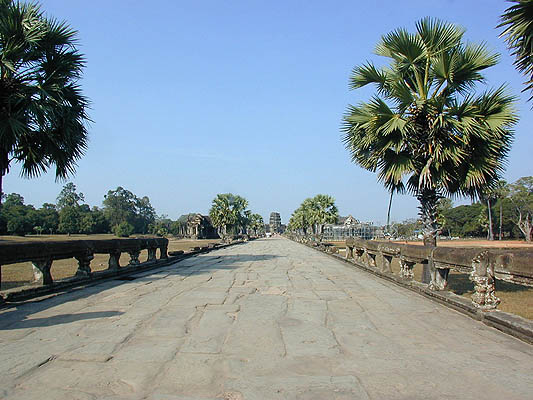 the long causeway to the main gate