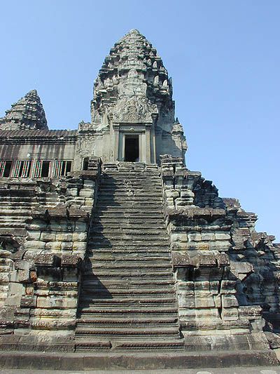 some of the many almost-vertical steps to the inner towers