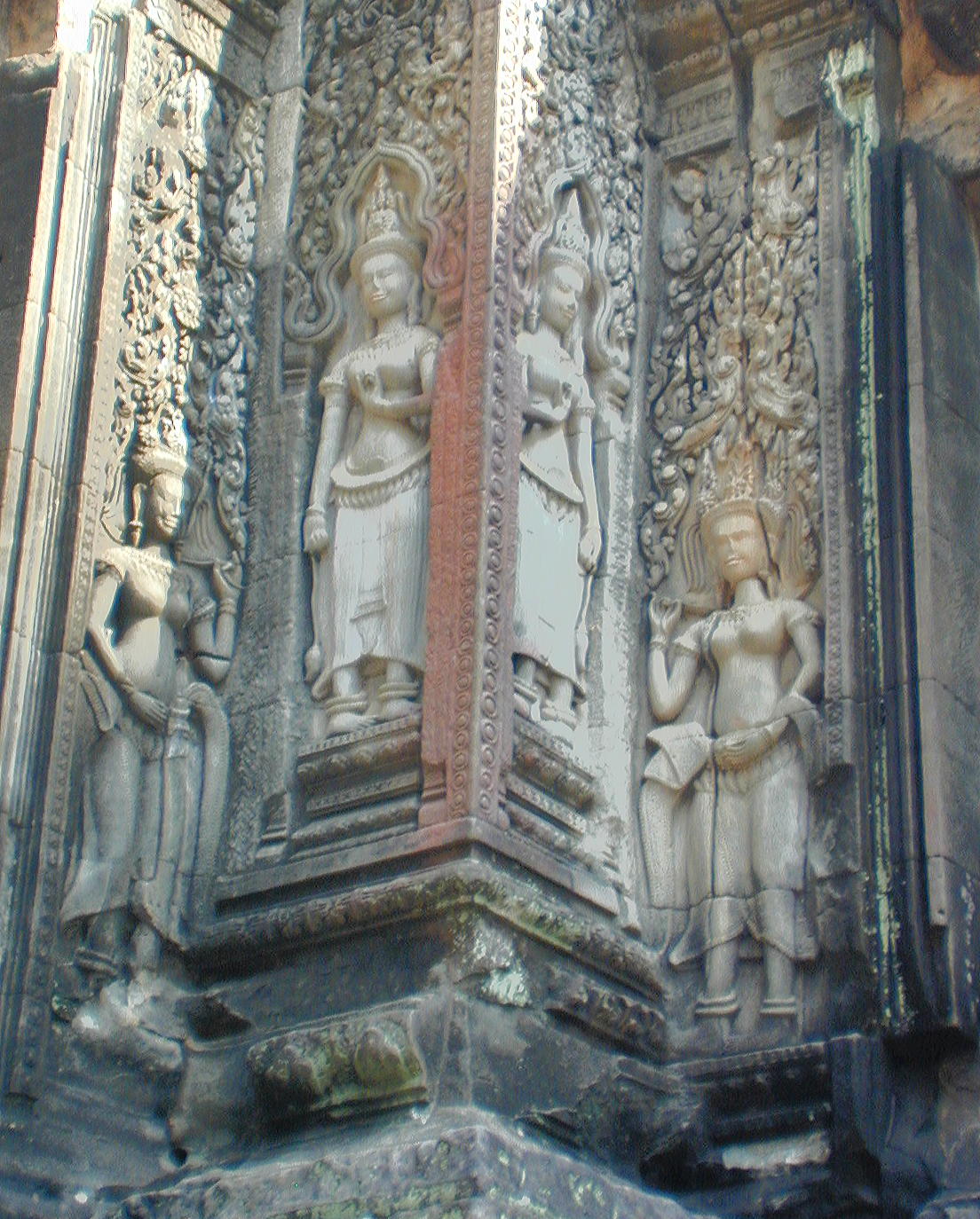 Corner detail (Thommanon)