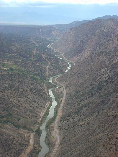 flying north along the rio grande river gorge