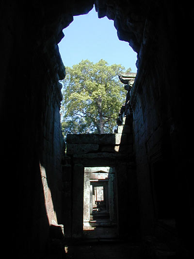 an inner chamber now open to the sky