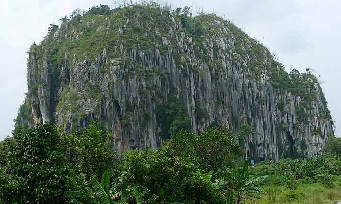 chinese-style limestone hills